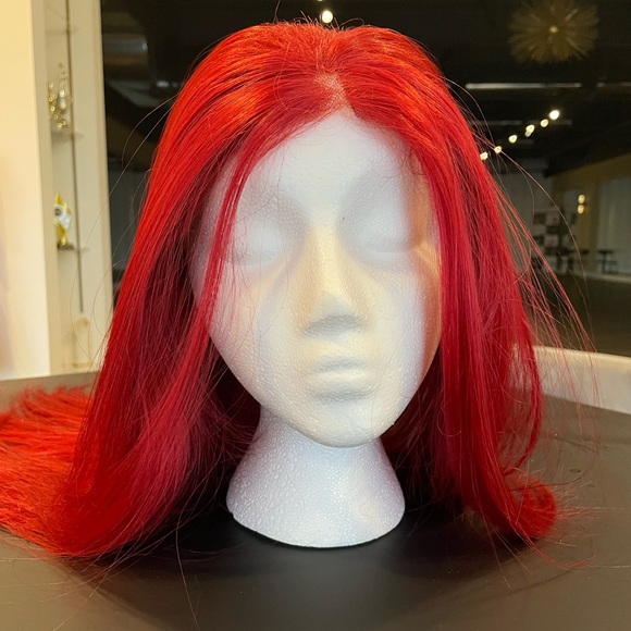 Red (LITTLE MERMAID) Wig 🧜🏼‍♀️ - Picture 4 of 7